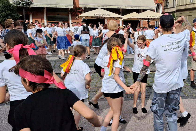DFS Jánošíček na Hravej karičke z Abova - Cassovia FolkFest Košice 
